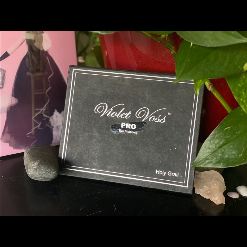 Violet Voss Holy Grail Eyeshadow